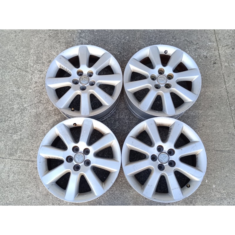 Recambio de juego llantas para toyota avensis wagon (t25) 2.0 d-4d executive referencia OEM IAM 4261105140  